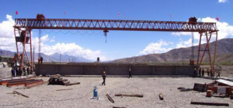 冠航機械供應工地用小型龍門吊